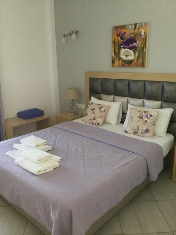 Rita'S Place Hotel Иос Экстерьер фото